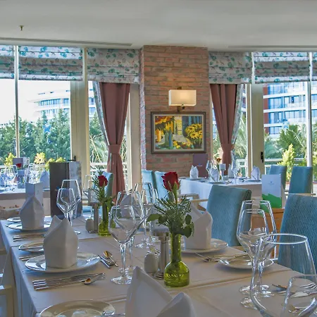 Liberty Lara Курортный комплекс 5*