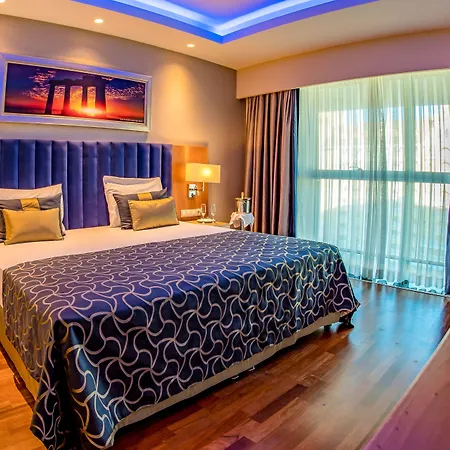 Üdülőközpont Liberty Lara 5*